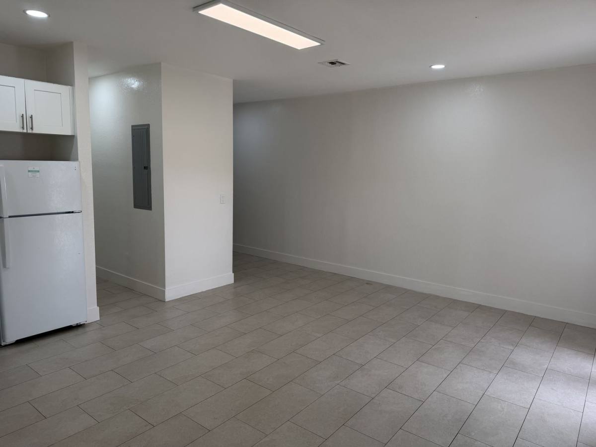 Apartment for rent at 2604 NW 20th St, Fort Lauderdale, FL 33311