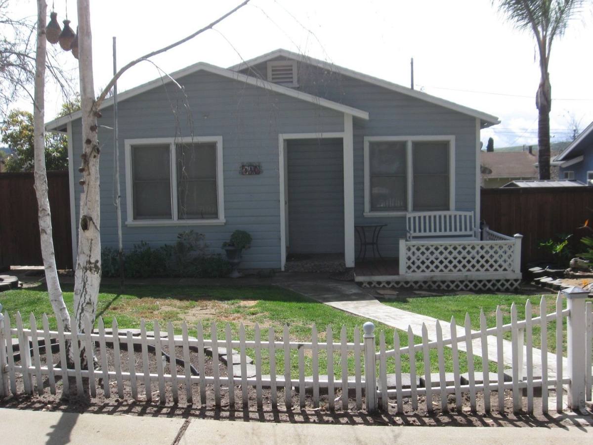 House for rent at 140 N Ave, Santa Maria, CA 93455