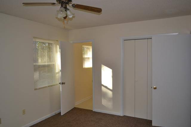 House for rent at 1010 Pineland Ave, Hinesville, GA 31313