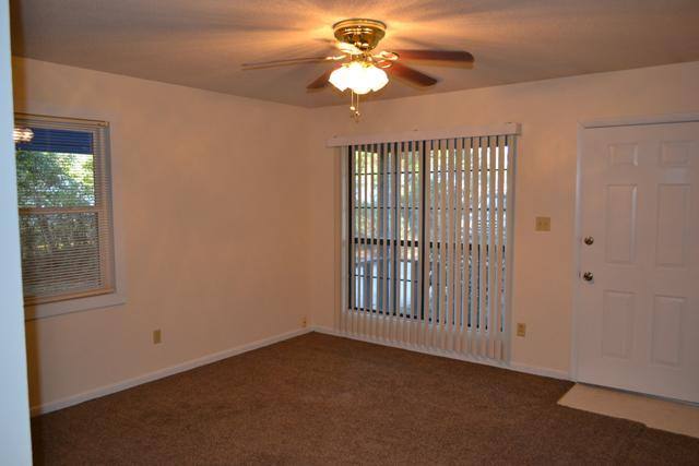 House for rent at 1010 Pineland Ave, Hinesville, GA 31313