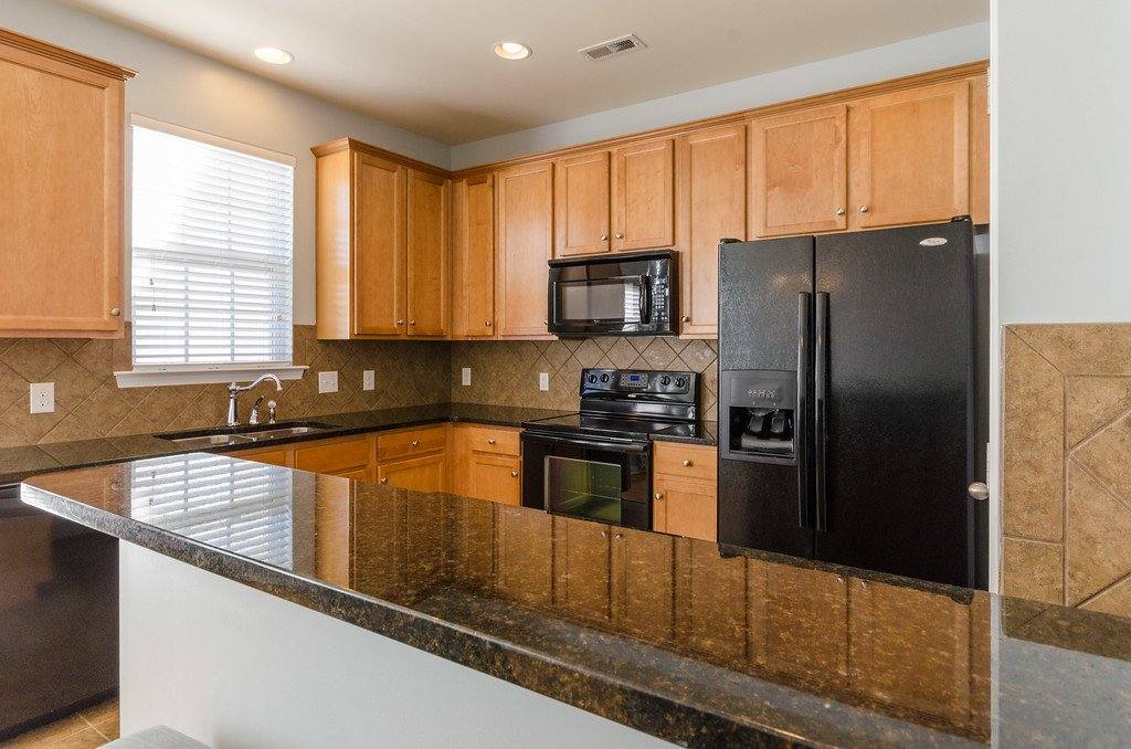 Townhouse for rent at 412 River Park Rd, Belmont, NC 28012