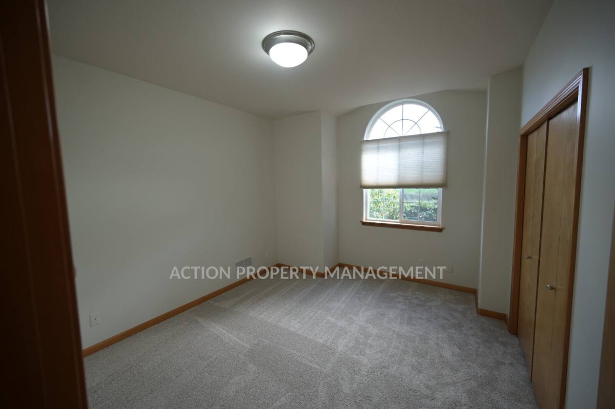 Apartment for rent at 812 E Washington Place, Sequim, WA 98382