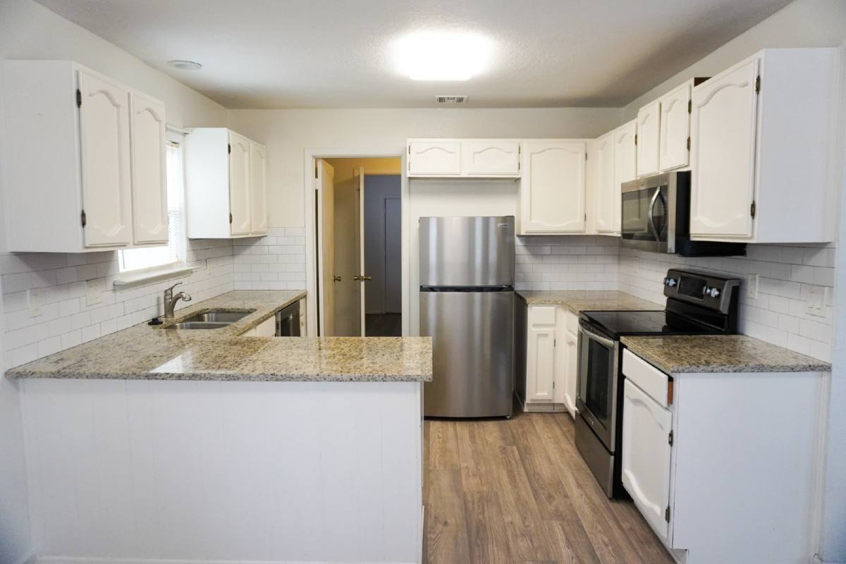 House for rent at 14414 Briarledge St, San Antonio, TX 78247