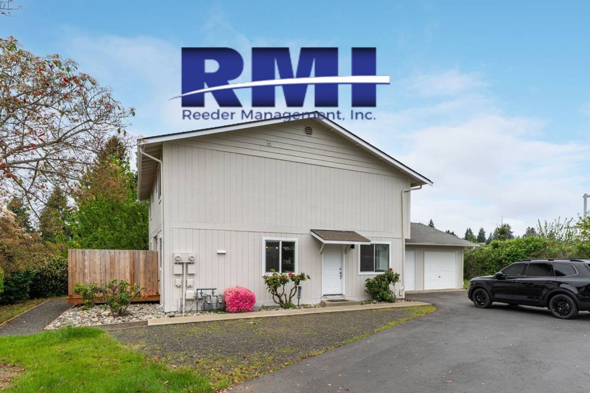 House for rent at 1034 Hanford Ave #B, Bremerton, WA 98310