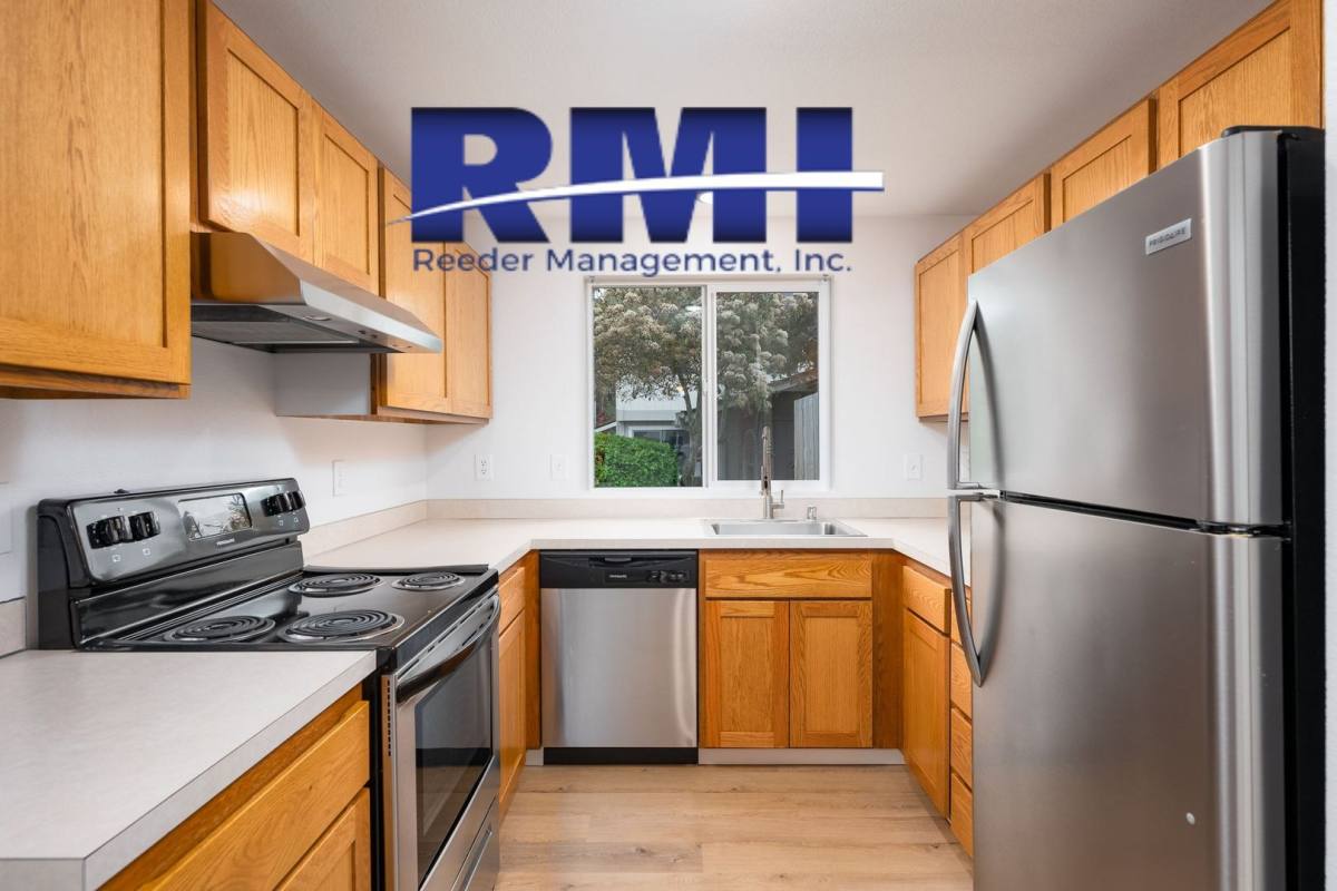 House for rent at 1034 Hanford Ave #B, Bremerton, WA 98310