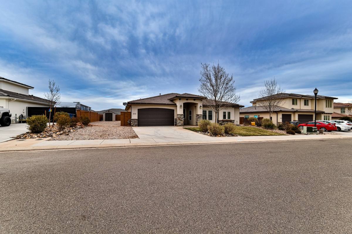 House for rent at 3731 E Shooting Star Lane, Saint George, UT 84790
