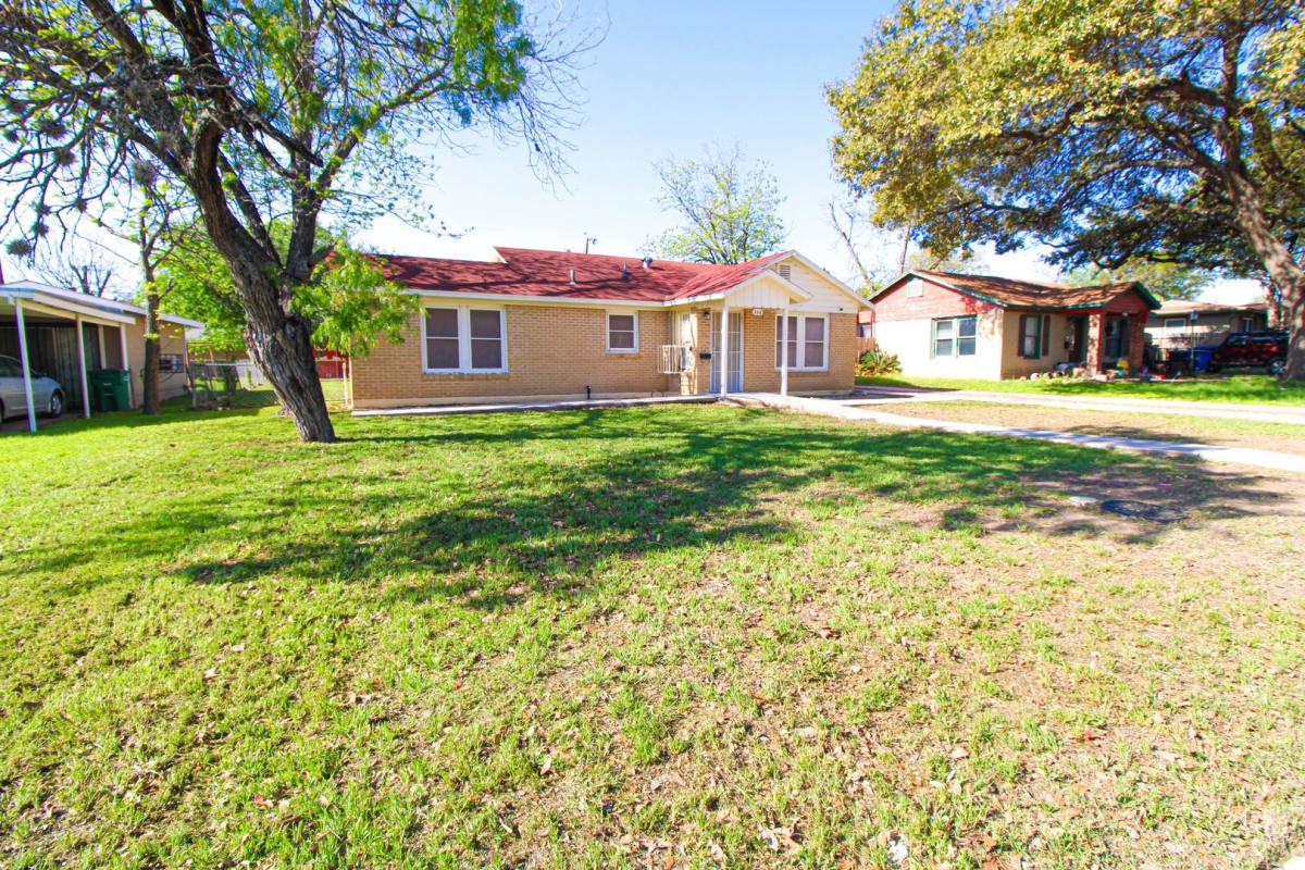 House for rent at 306 Overhill Dr, San Antonio, TX 78228