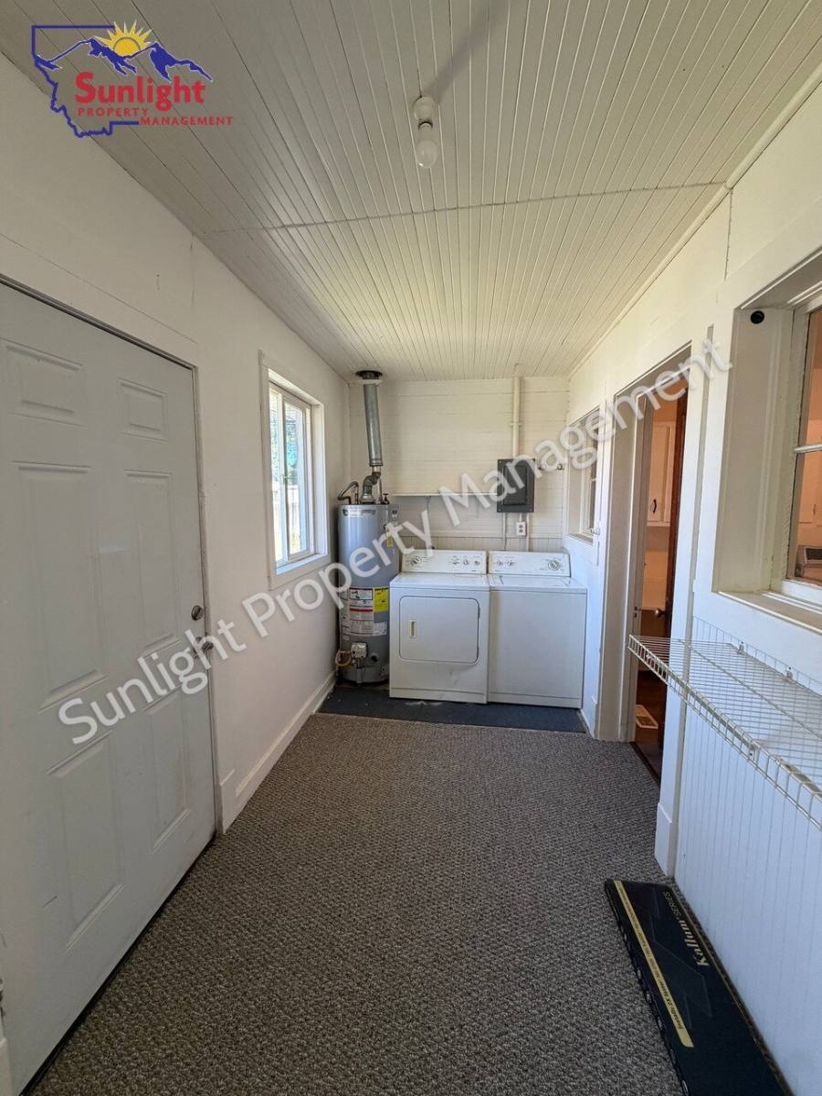 Apartment for rent at 903 E 4th St, Laurel, MT 59044