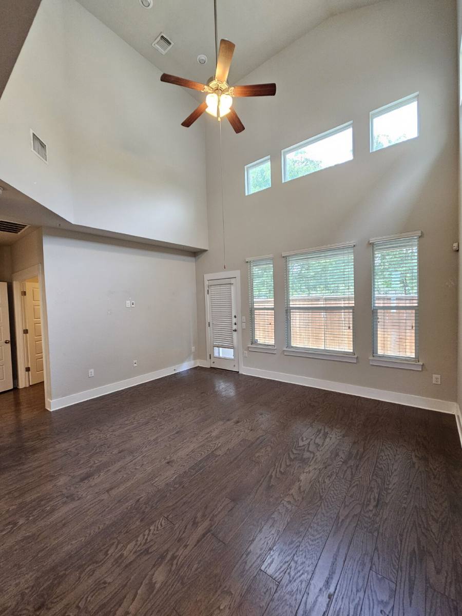 Townhouse for rent at 7808 Wildcat Pass, Austin, TX 78757