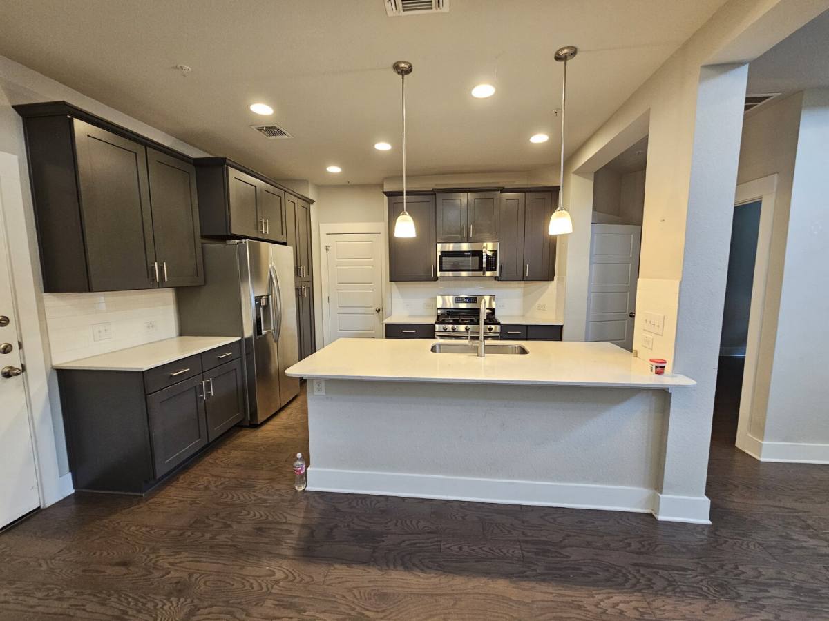 Townhouse for rent at 7808 Wildcat Pass, Austin, TX 78757