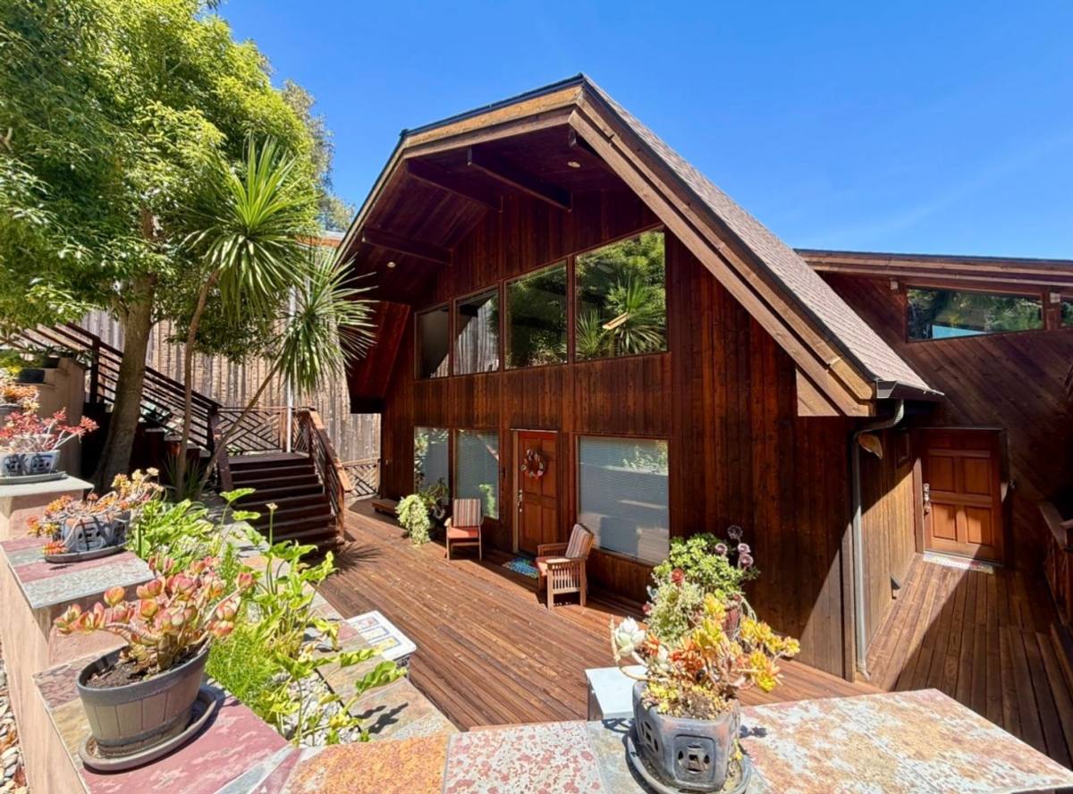 House for rent at 35 Linda Vista Dr, Monterey, CA 93940