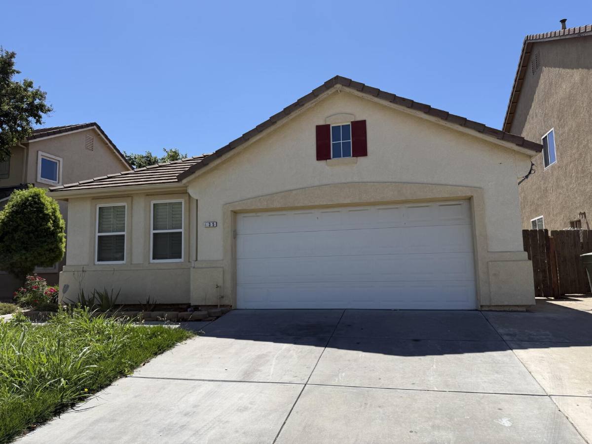 House for rent at 435 Petunia Court, Merced, CA 95341