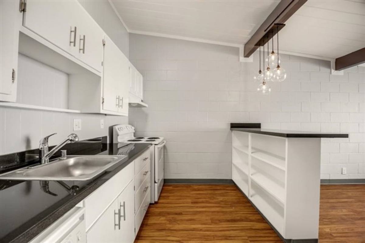 Apartment for rent at 126 W Ahwanee Ave, Sunnyvale, CA 94085