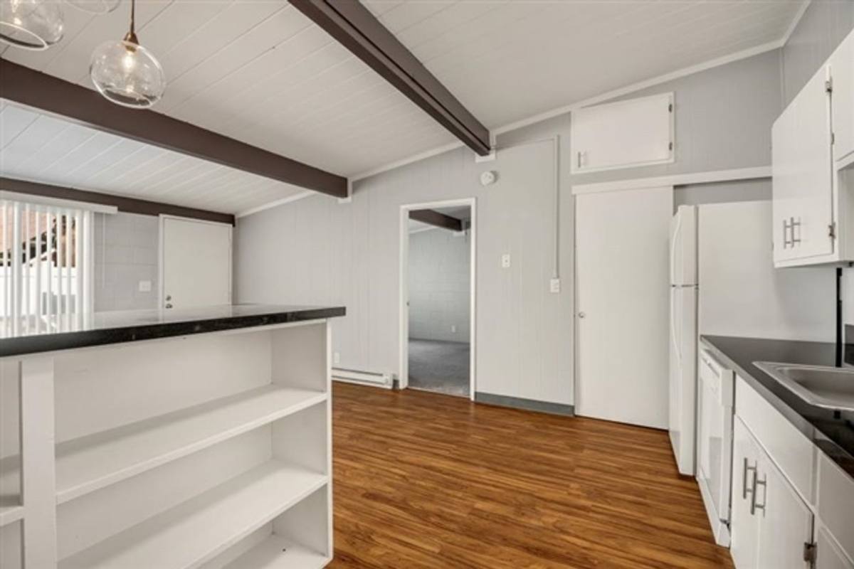 Apartment for rent at 126 W Ahwanee Ave, Sunnyvale, CA 94085