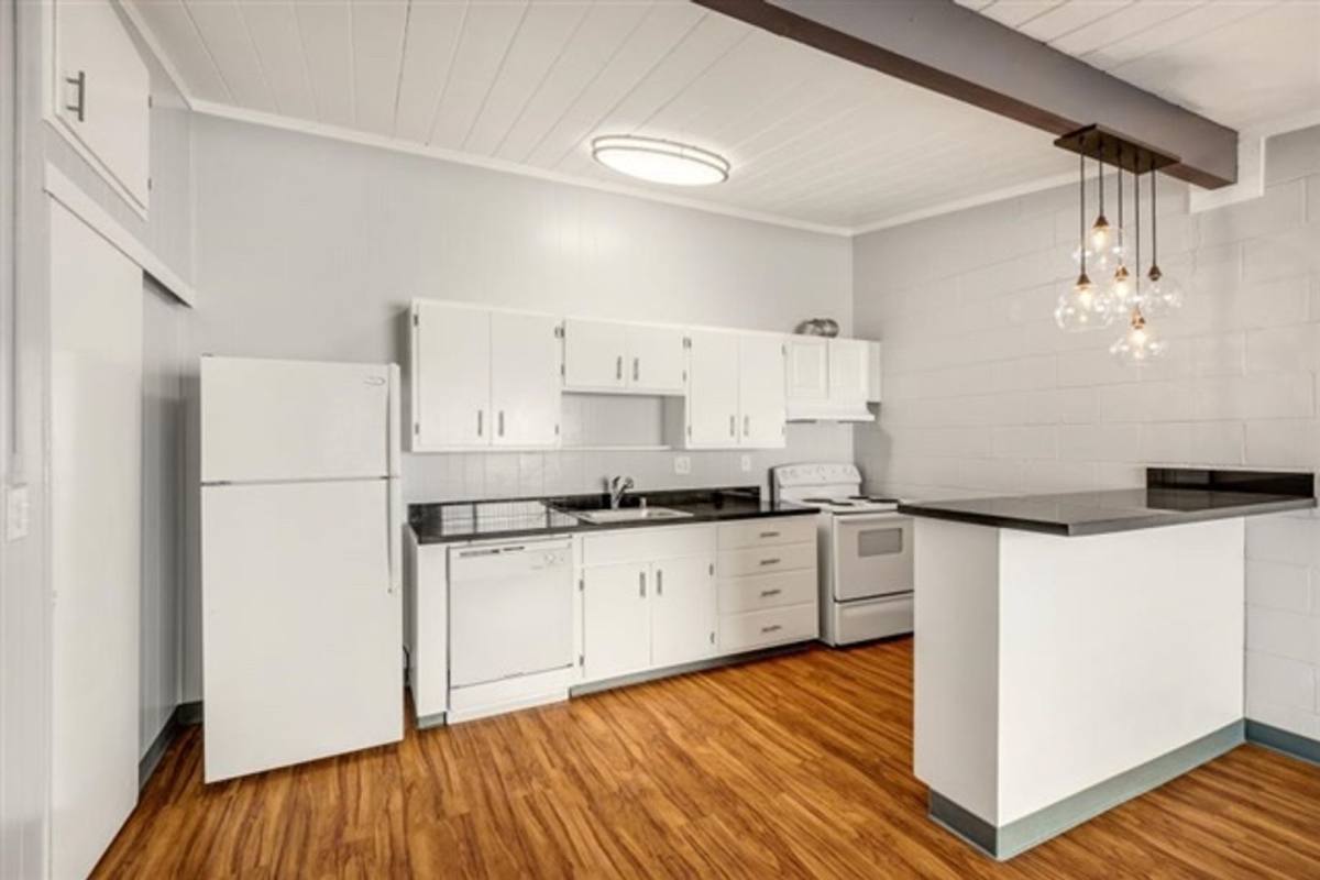 Apartment for rent at 126 W Ahwanee Ave, Sunnyvale, CA 94085