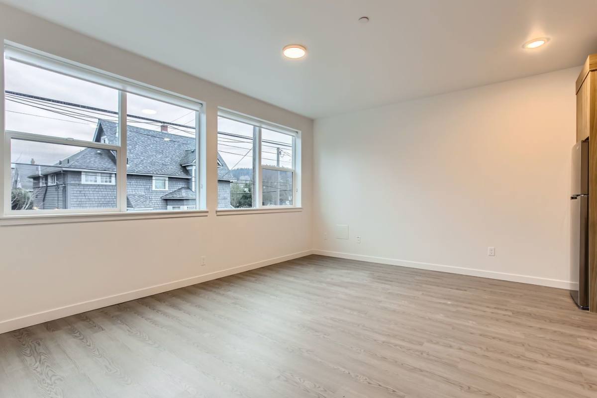Apartment for rent at 11 NE 55th Ave #201, Portland, OR 97213