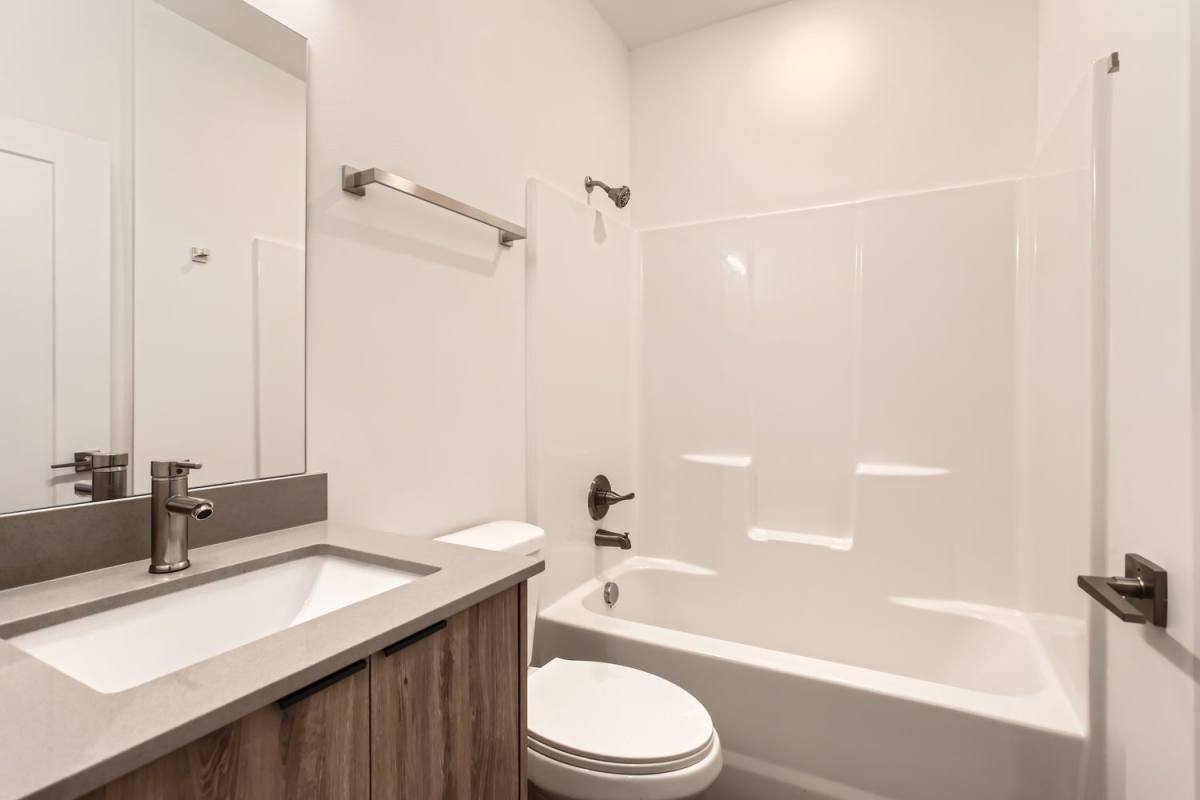 Apartment for rent at 11 NE 55th Ave #201, Portland, OR 97213