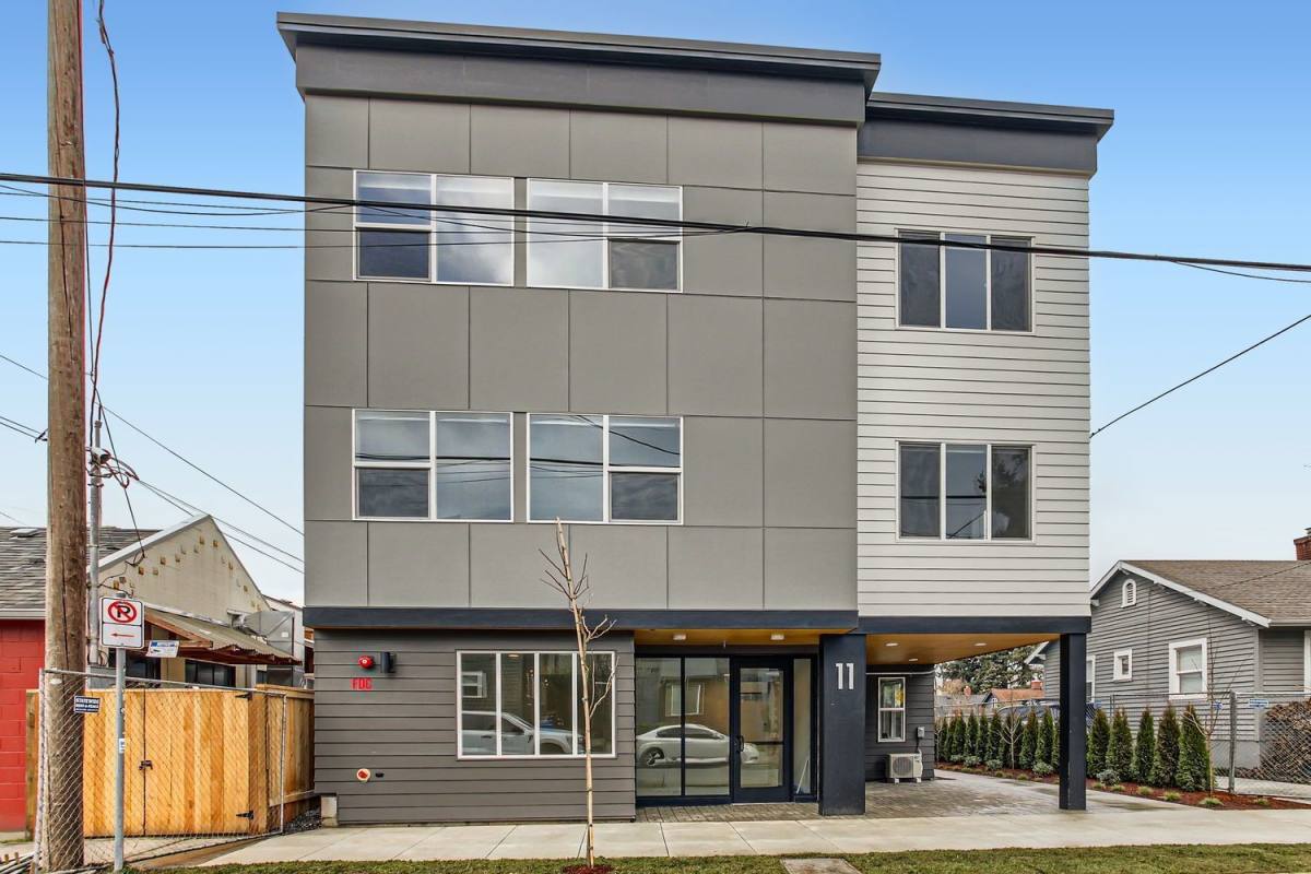 Apartment for rent at 11 NE 55th Ave #201, Portland, OR 97213