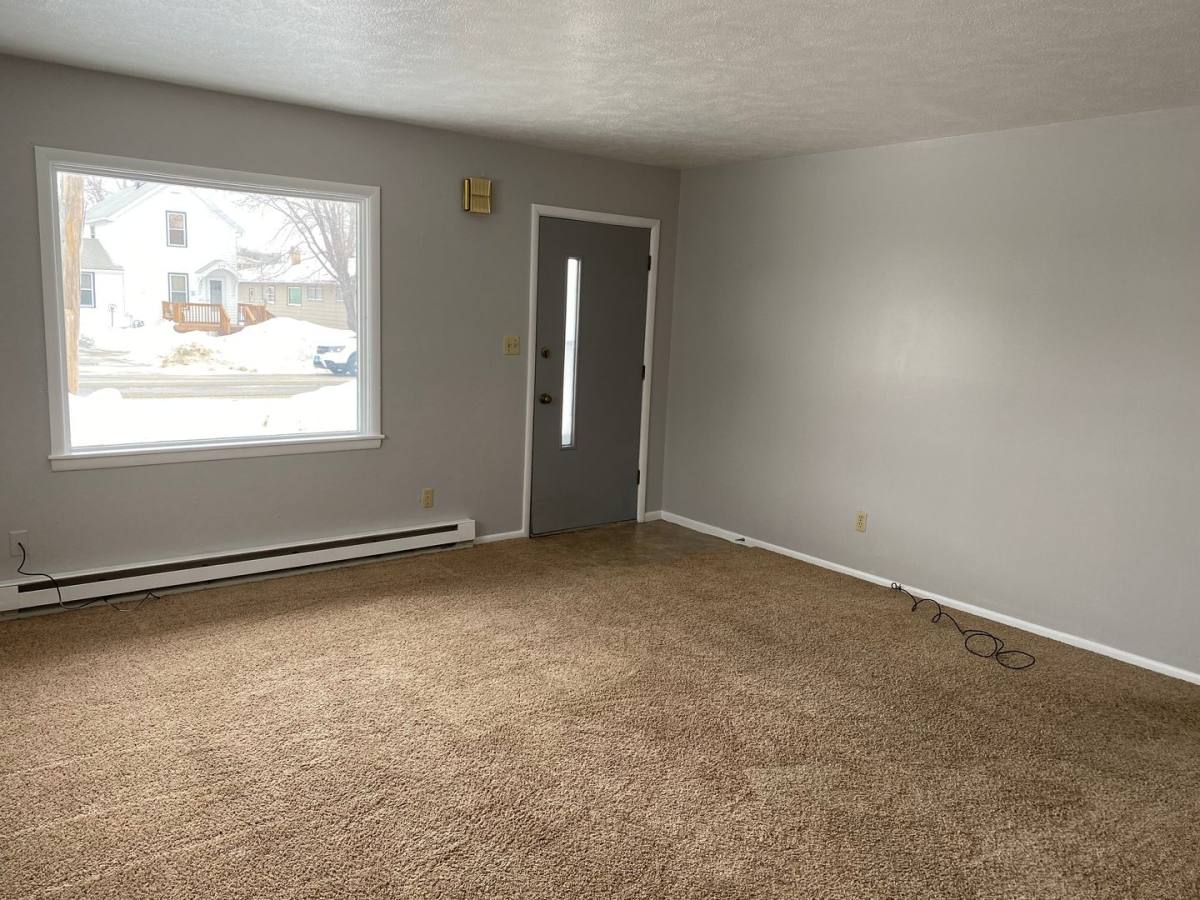 Apartment for rent at 815 3rd St SW, Valley City, ND 58072