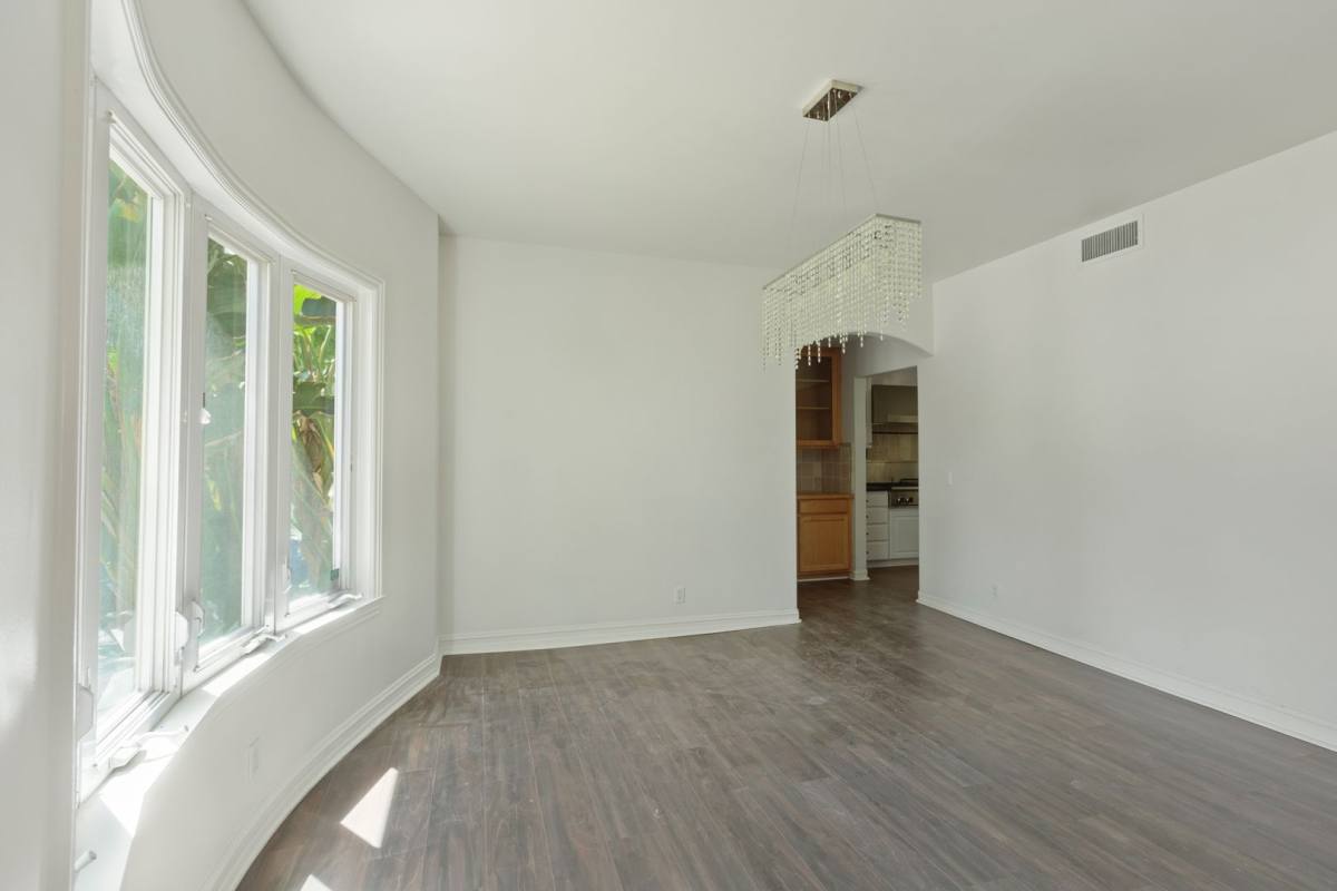 House for rent at 22100 Tiara St, Woodland Hills, CA 91367