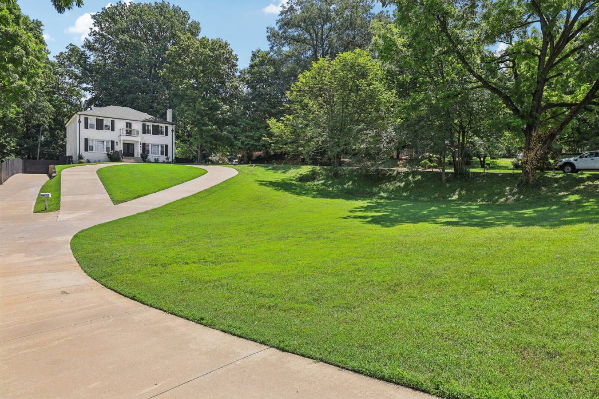 House for rent at 725 N 2nd St, Clarksville, TN 37040