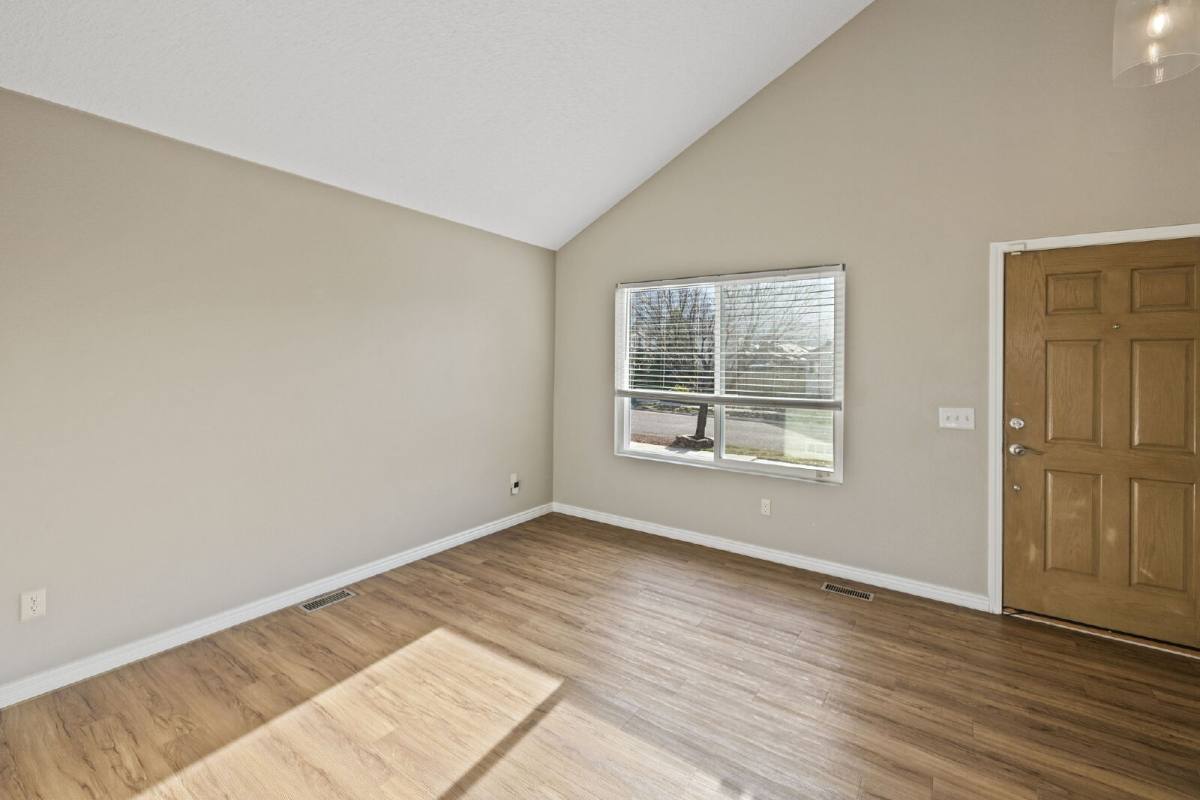 House for rent at 1719 S Canoe Creek Dr, Colorado Springs, CO 80906