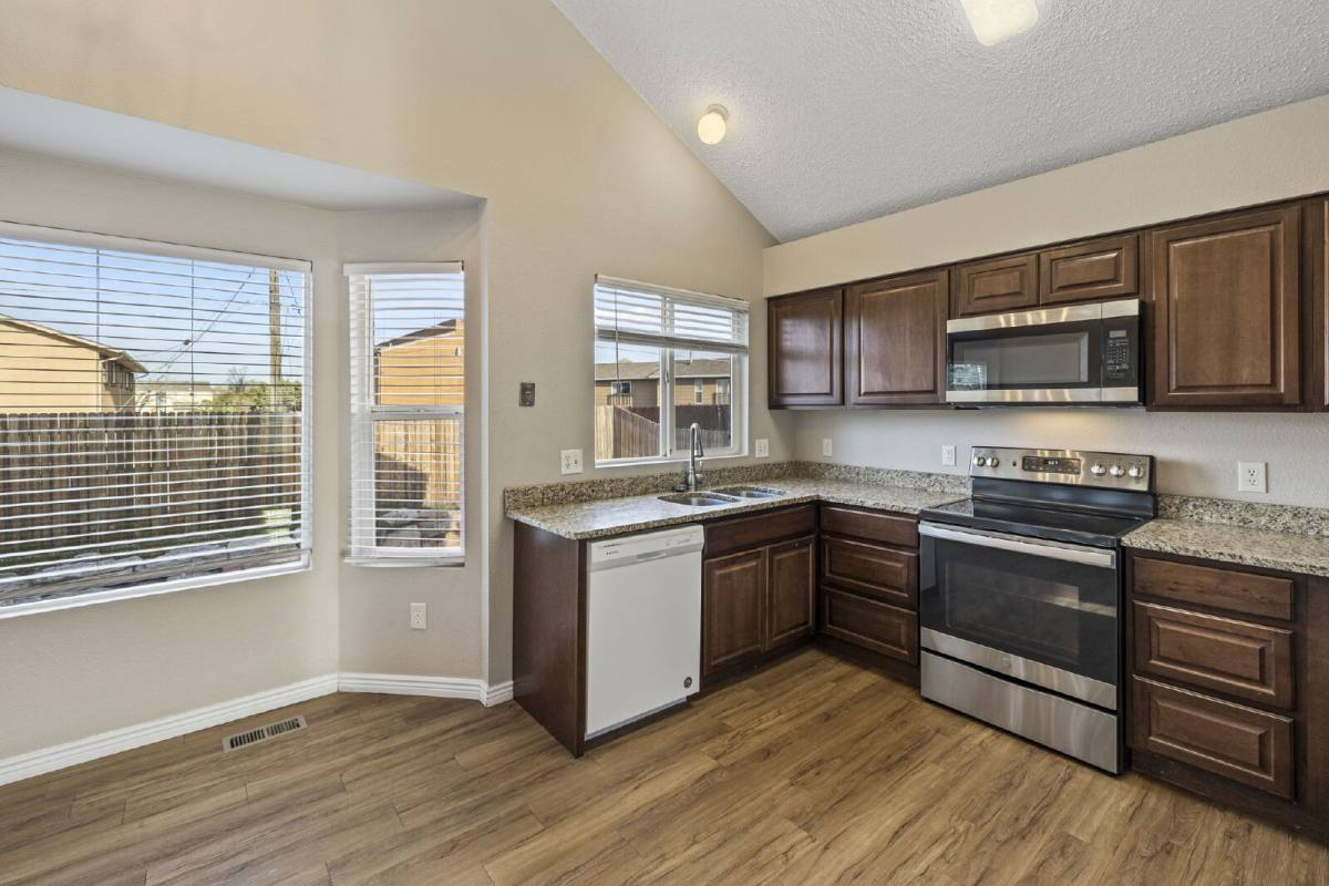 House for rent at 1719 S Canoe Creek Dr, Colorado Springs, CO 80906