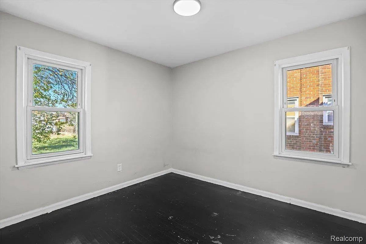 House for rent at 20045 Greenlawn St, Detroit, MI 48221