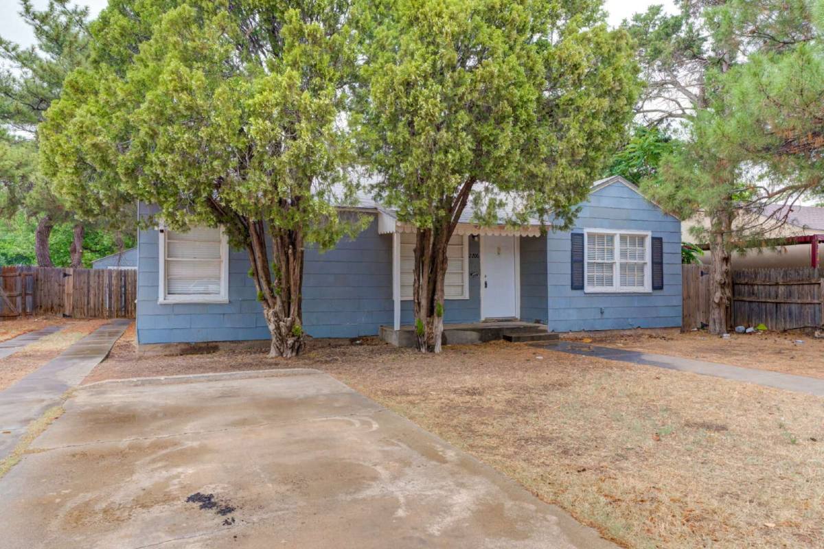 House for rent at 2206 32nd St, Lubbock, TX 79411