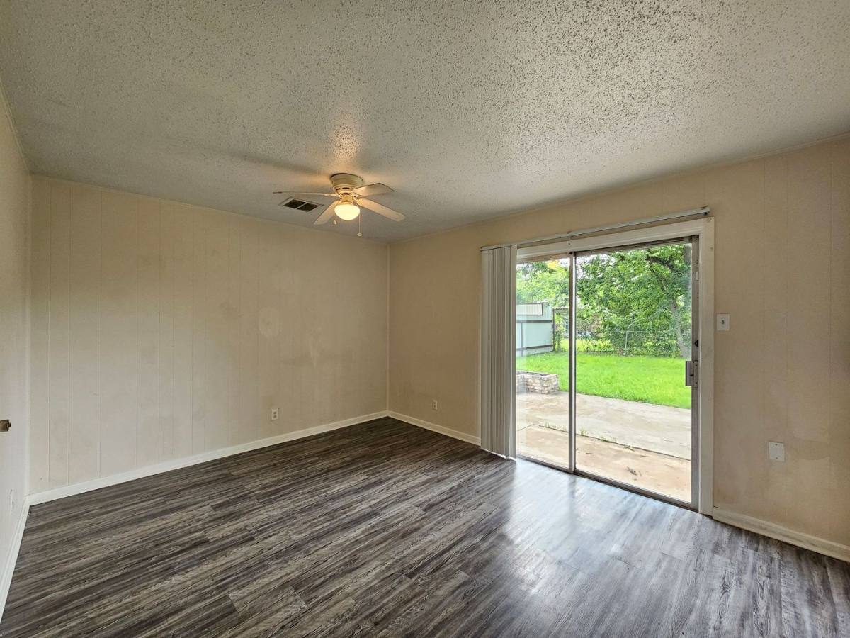 House for rent at 1504 S W Young Dr, Killeen, TX 76543