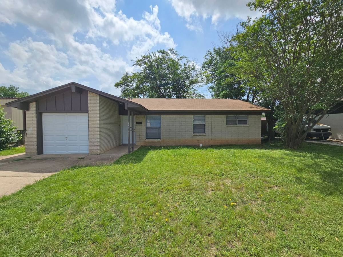 House for rent at 1504 S W Young Dr, Killeen, TX 76543