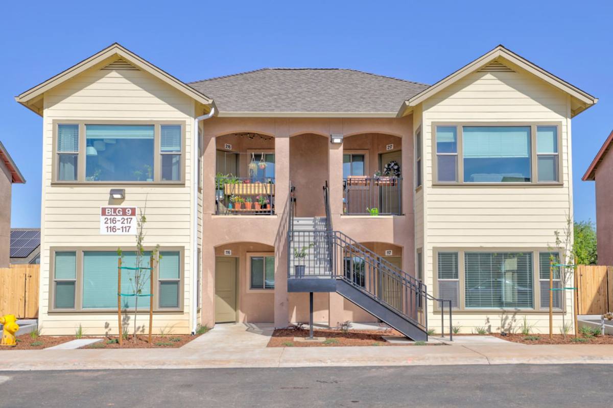 Apartment for rent at 1270 E Ave, Chico, CA 95926