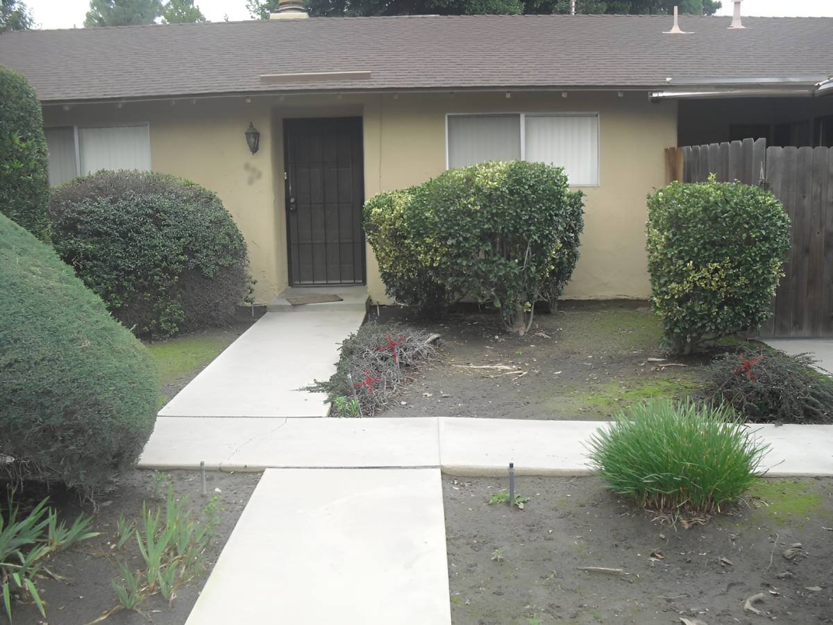 Apartment for rent at 642 & 666 W Barstow, Clovis, CA 93612