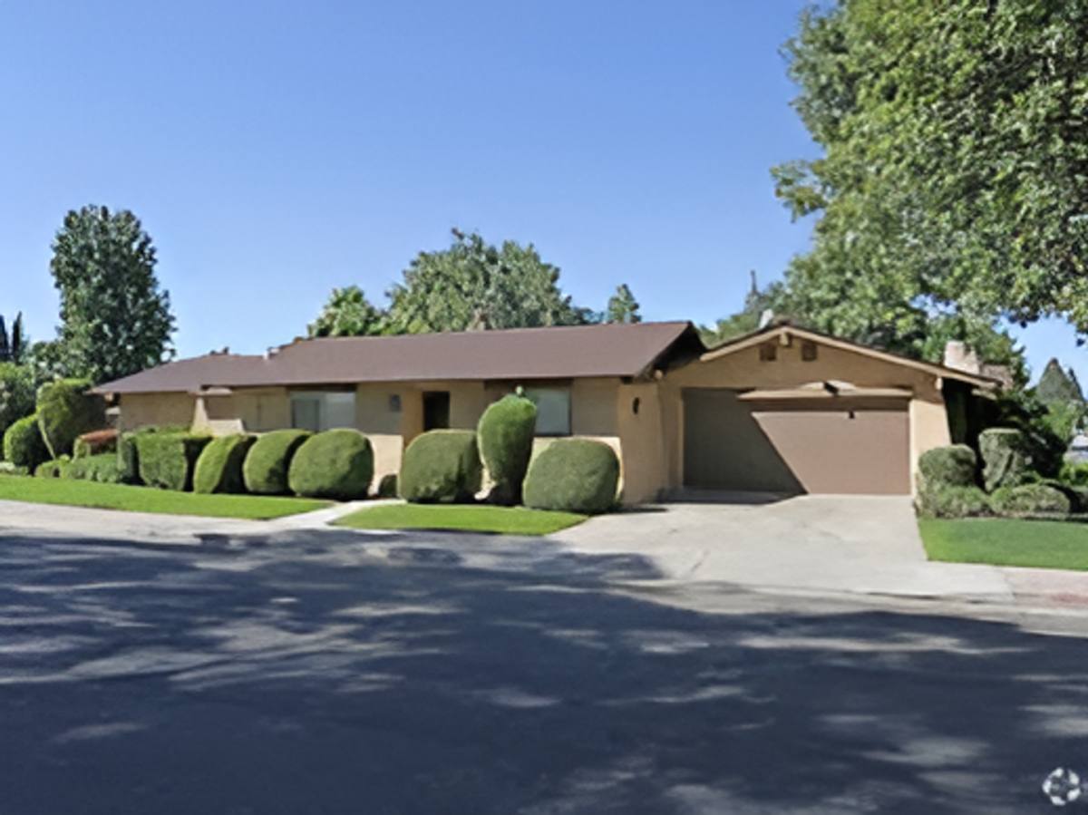 Apartment for rent at 642 & 666 W Barstow, Clovis, CA 93612