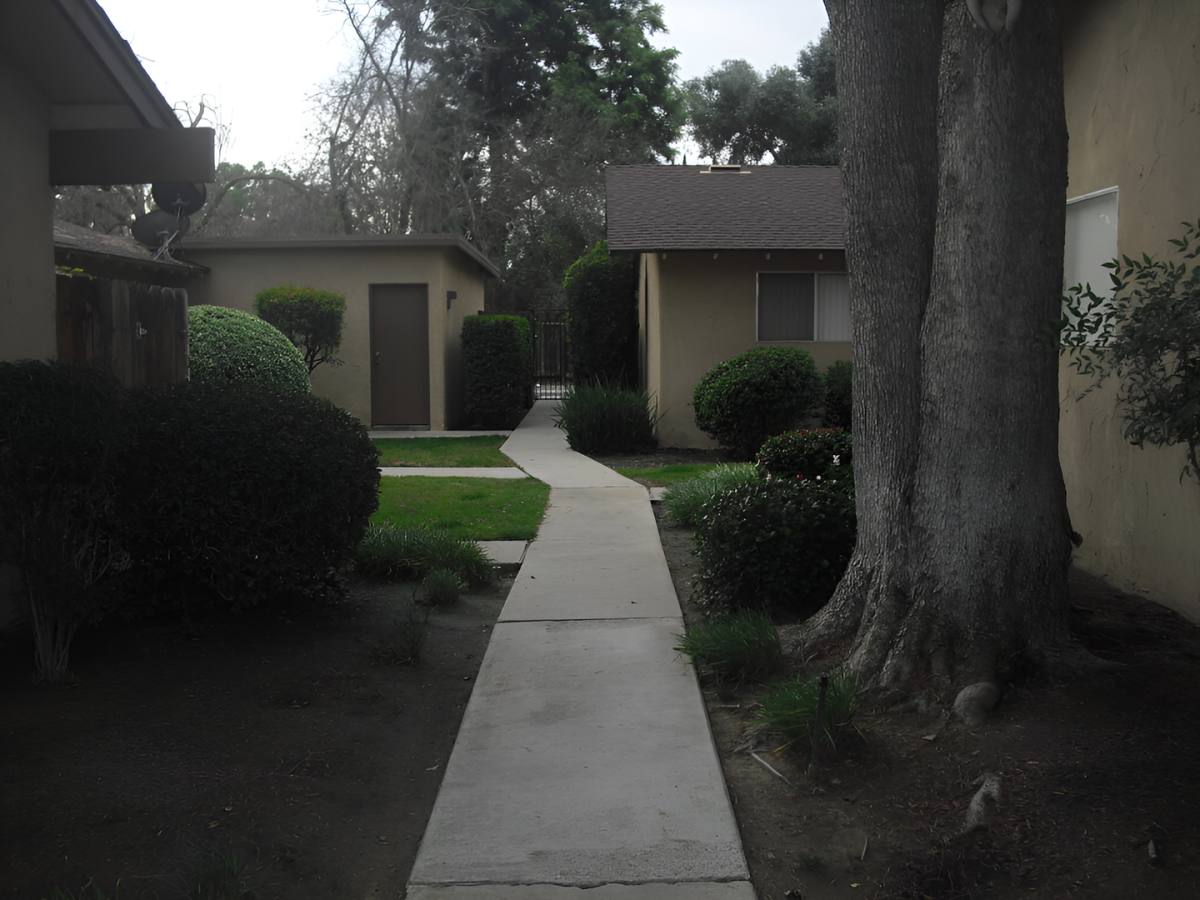Apartment for rent at 642 & 666 W Barstow, Clovis, CA 93612