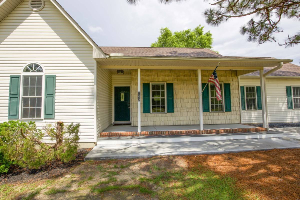 House for rent at 102 Willow Creek Lane, Pinebluff, NC 28373