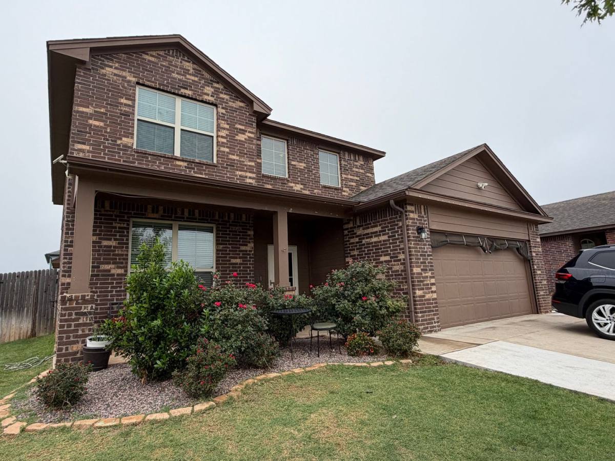 House for rent at 2501 Caden Court, Yukon, OK 73099