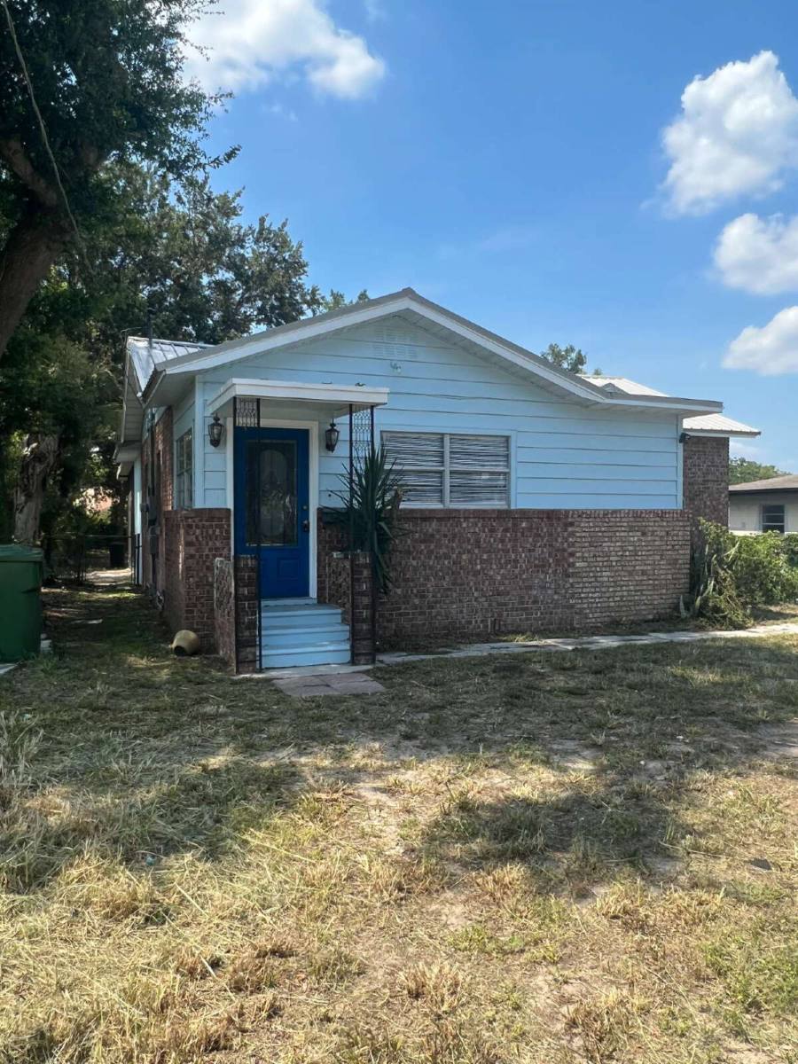 House for rent at 407 Ave A SE, Winter Haven, FL 33880