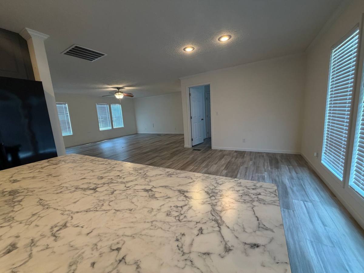 House for rent at 2158 Meadow Ridge Rd, Burlington, NC 27217