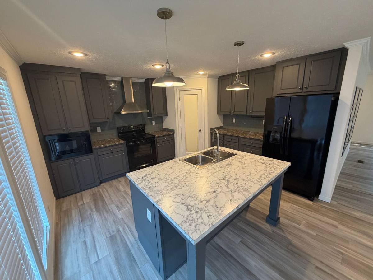 House for rent at 2158 Meadow Ridge Rd, Burlington, NC 27217