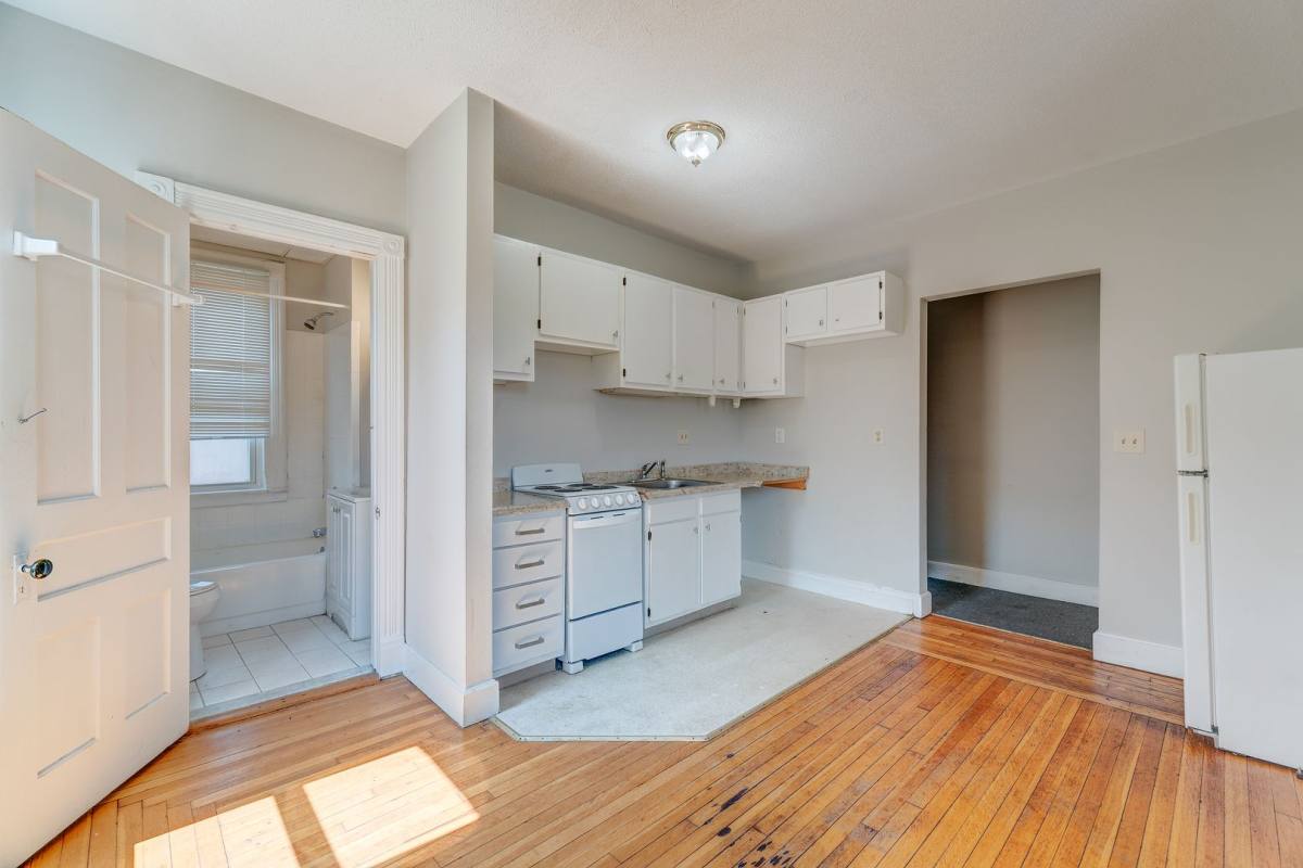 Apartment for rent at 94 Howe St, New Haven, CT 06511
