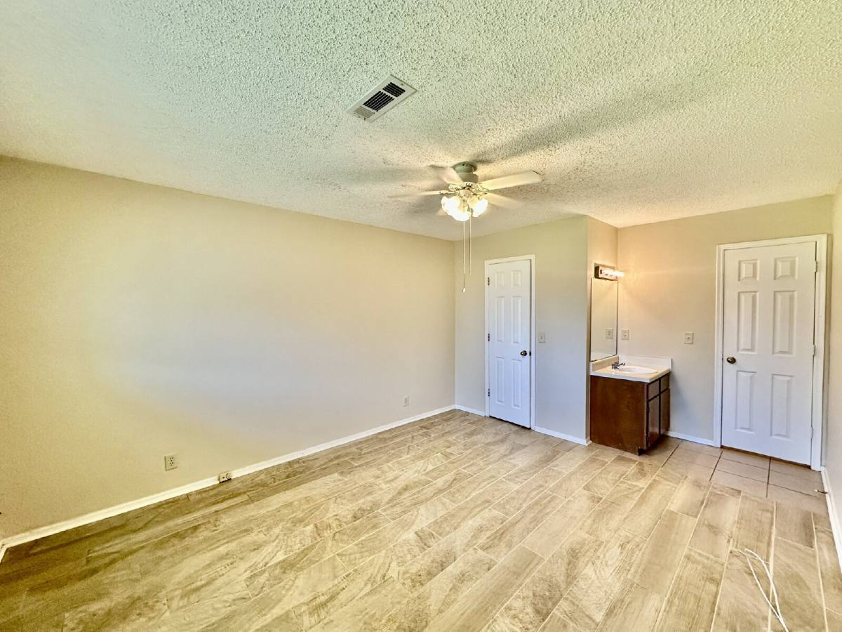 Apartment for rent at 1320 W Linden St, Rogers, AR 72758