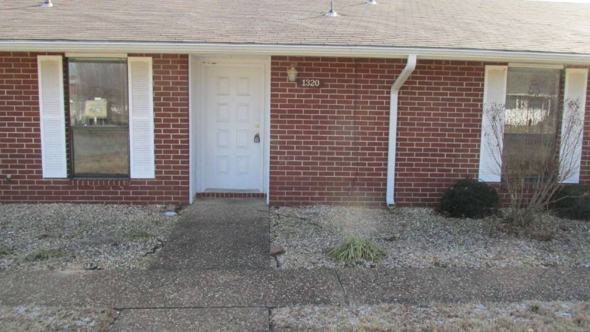 Apartment for rent at 1320 W Linden St, Rogers, AR 72758