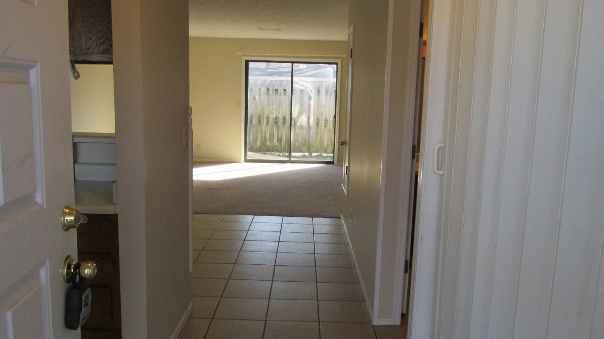 Apartment for rent at 1320 W Linden St, Rogers, AR 72758