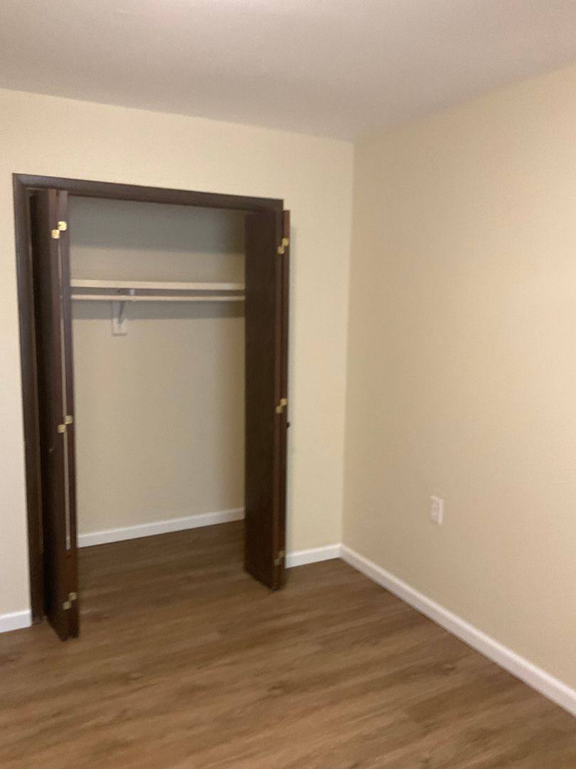 Apartment for rent at 615 S 8th St, Deepwater, MO 64740