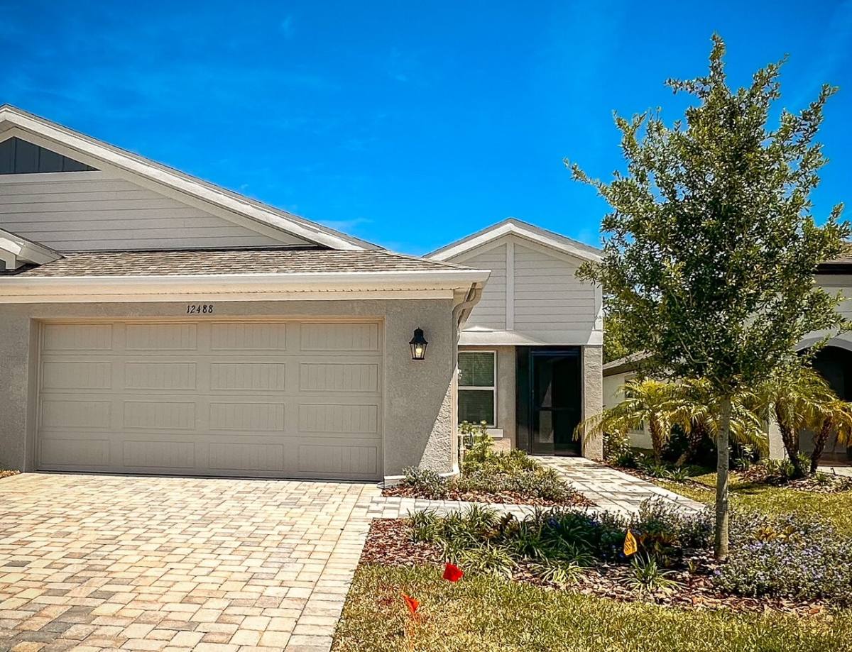 House for rent at 12488 Oak Hill Way, Parrish, FL 34219