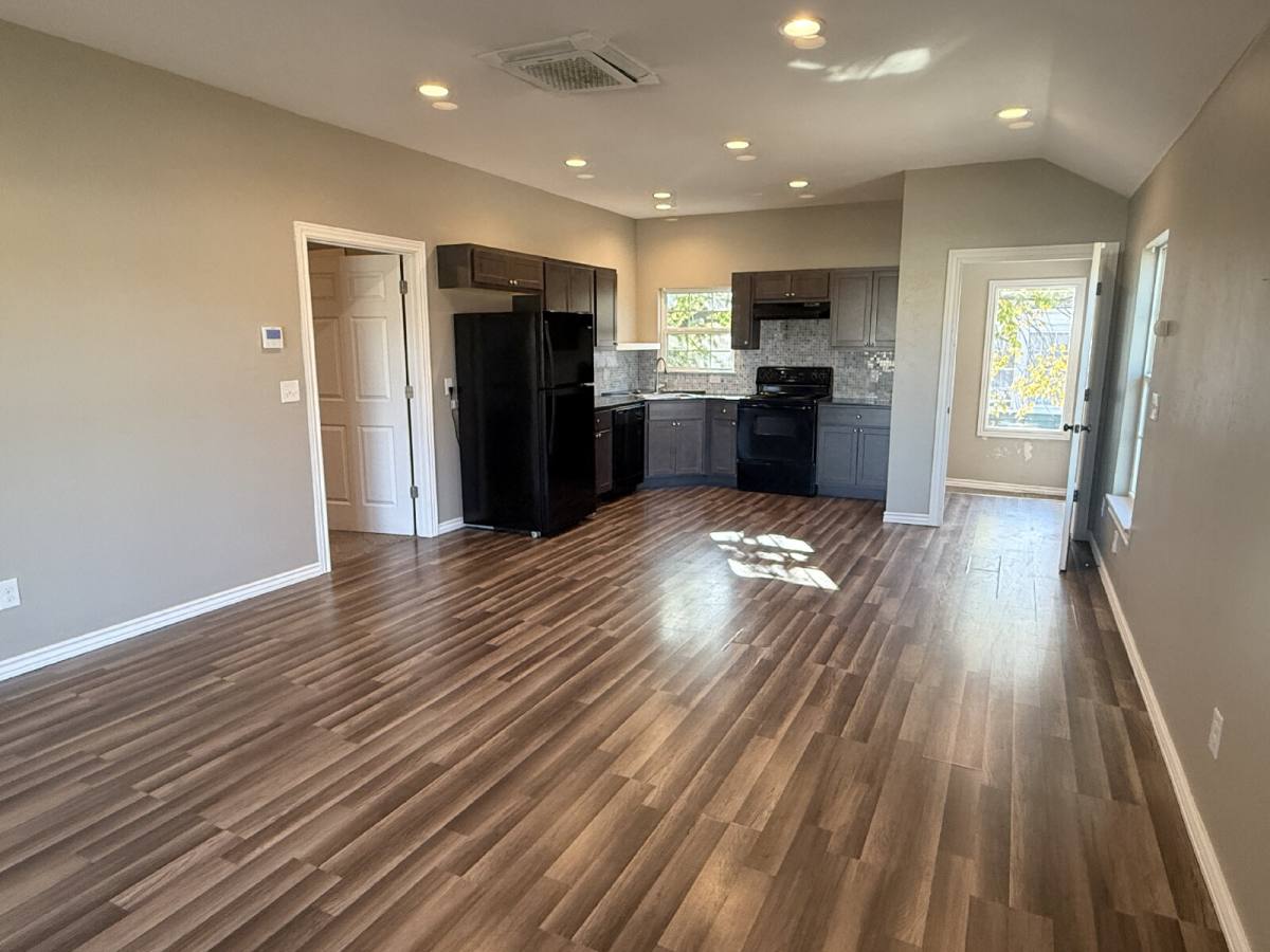 Townhouse for rent at 2225 N Gatewood Ave #C, Oklahoma City, OK 73106