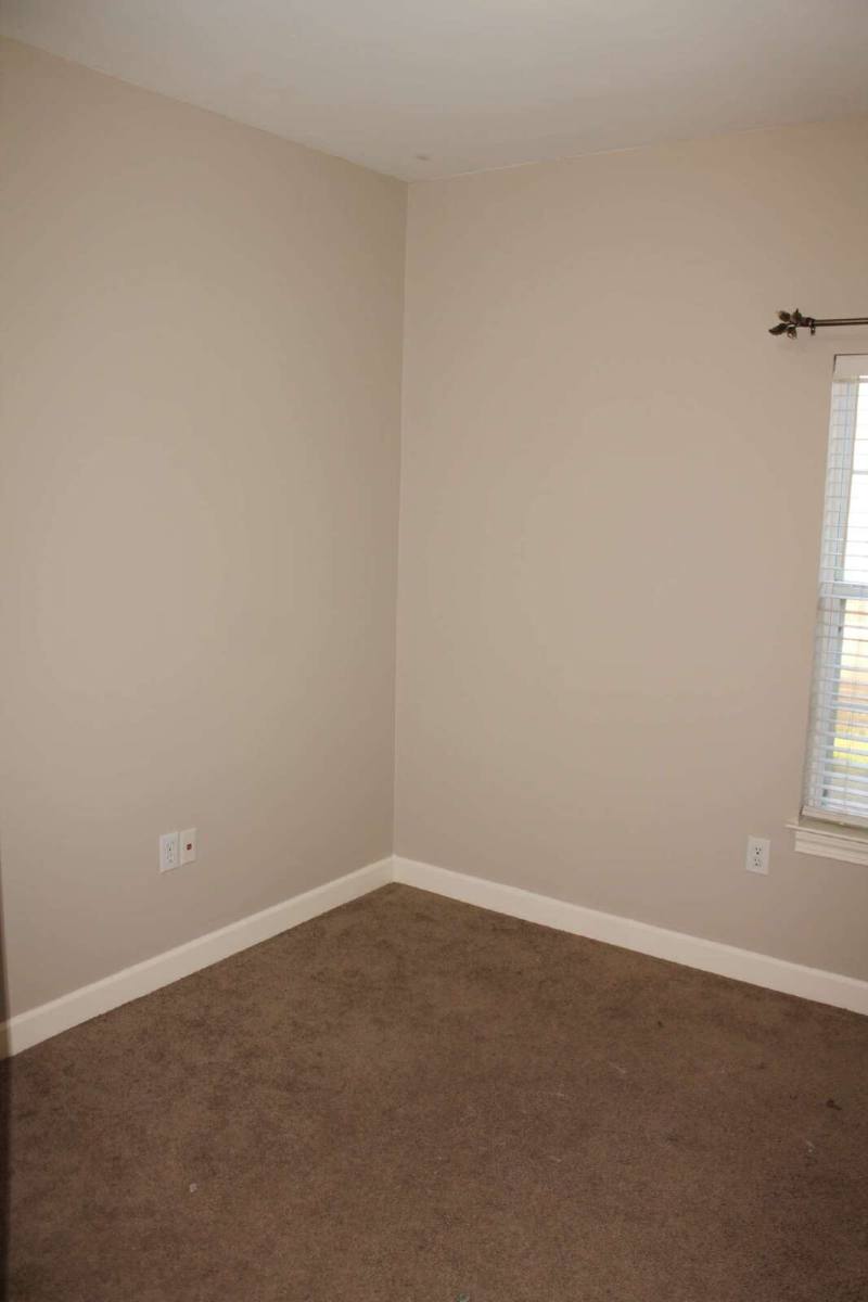 House for rent at 1005 Pinemont Dr, Mobile, AL 36609