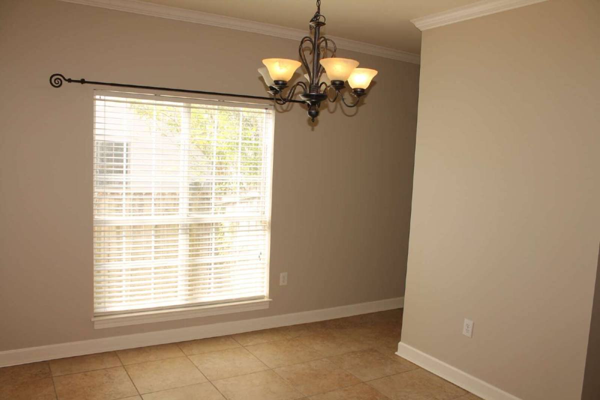 House for rent at 1005 Pinemont Dr, Mobile, AL 36609