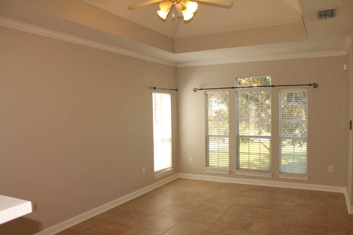 House for rent at 1005 Pinemont Dr, Mobile, AL 36609